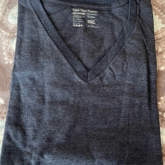 Fresh Clean Treads Men's Charcoal Short Sleeve Tee v neck 4X-Large - Picture 5 of 6